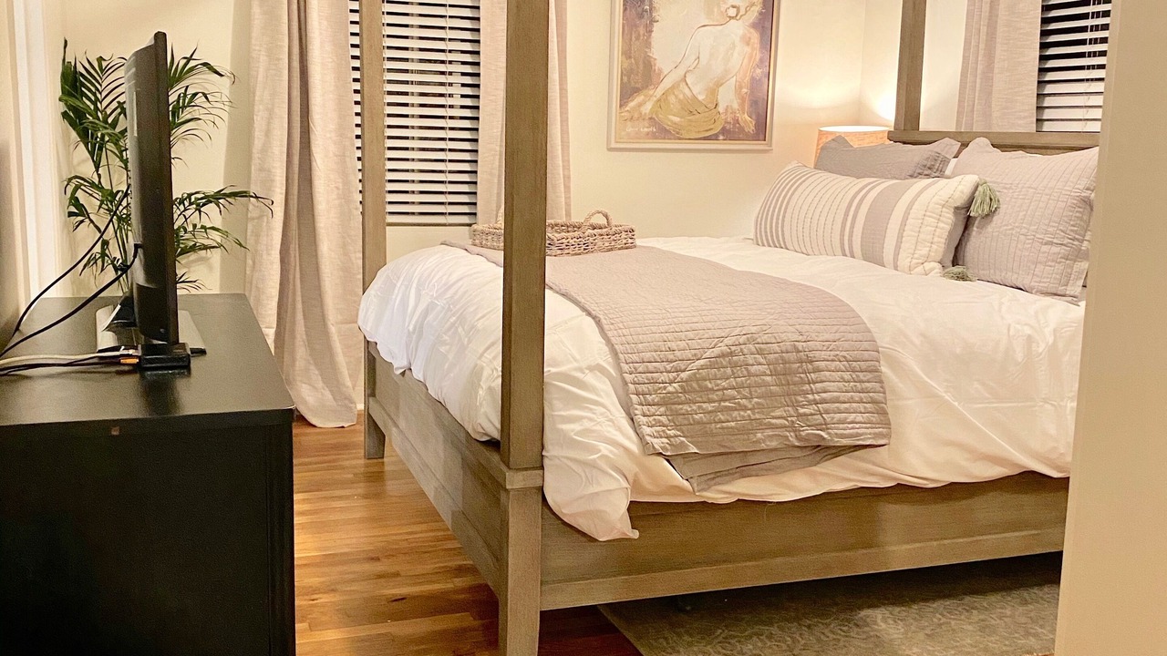 Photo of Bedroom in Oak Park