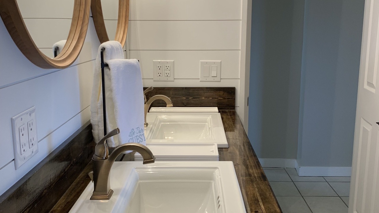 Photo of Bathroom in Thomas Drive