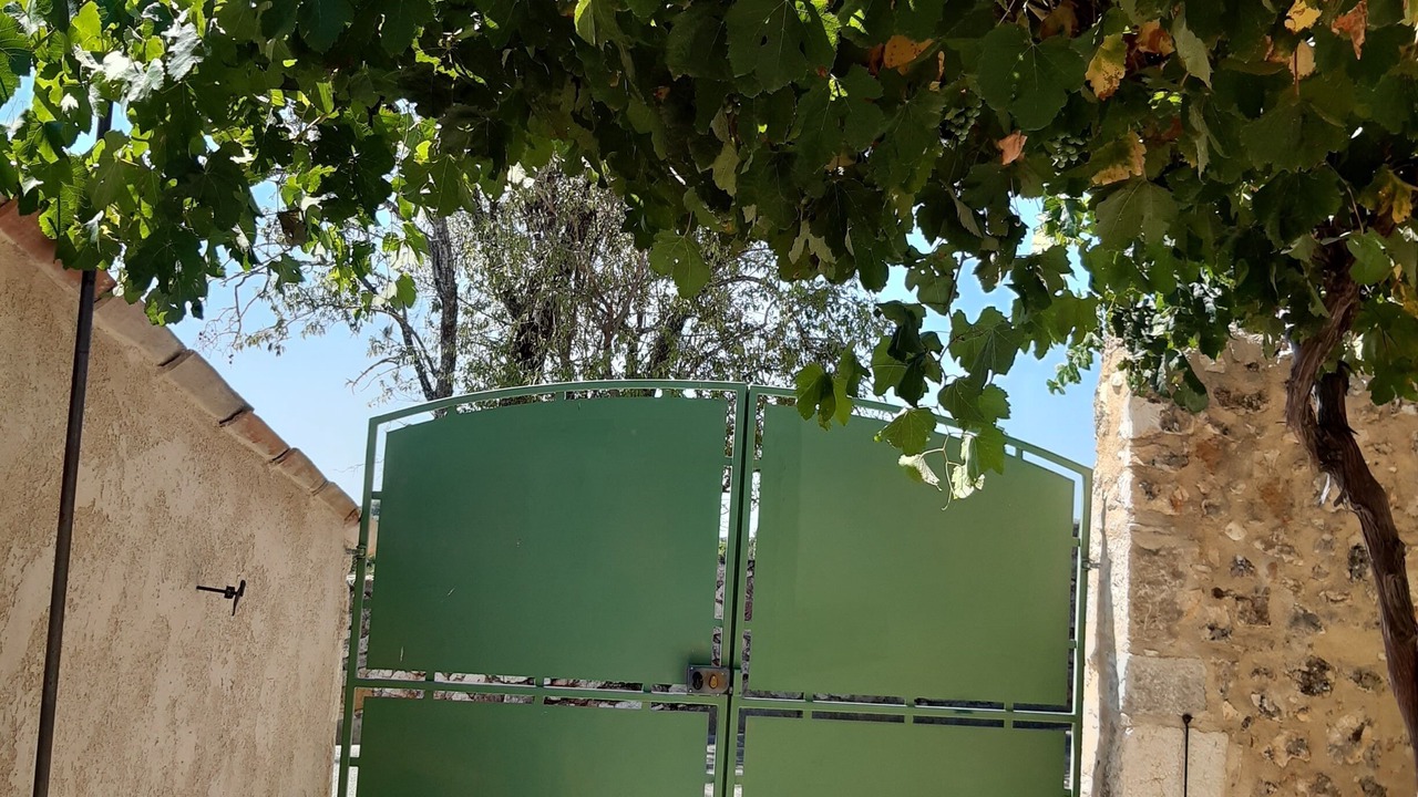 Photo of Outdoor in Regusse