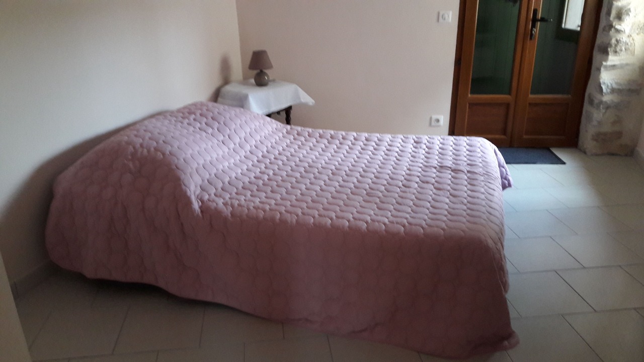 Photo of Bedroom in Regusse