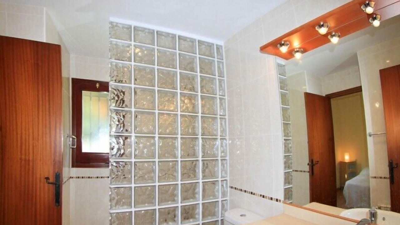 Photo of Bathroom in Calonge