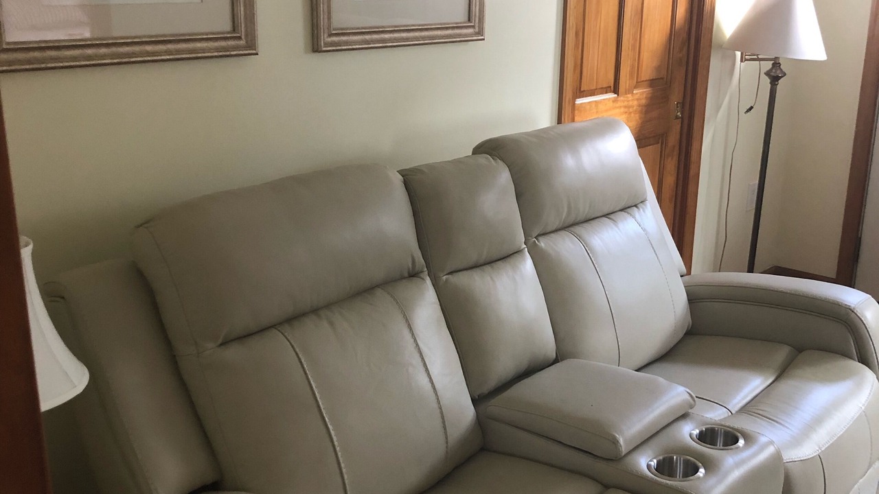 Photo of Livingroom in Avon