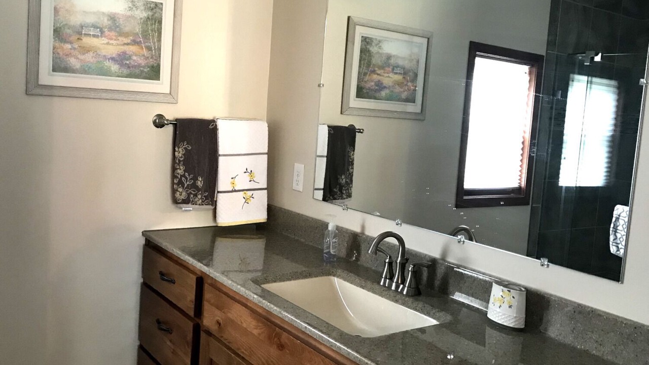 Photo of Bathroom in Albion