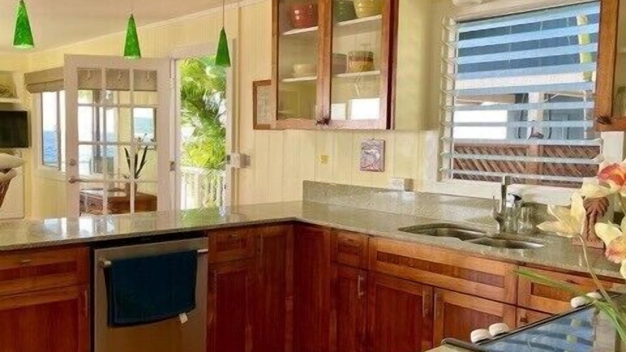 Photo of Kitchen in Kahaluu Bay
