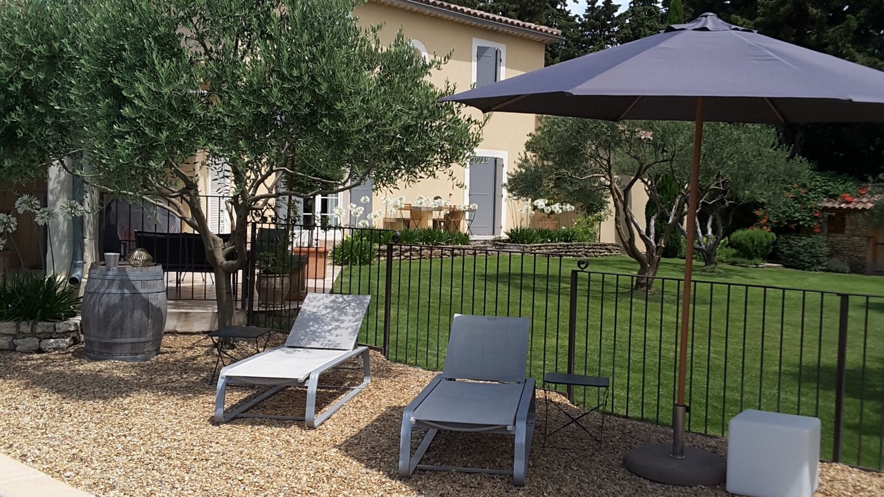 Photo of Outdoor in Sainte-Cecile-les-Vignes