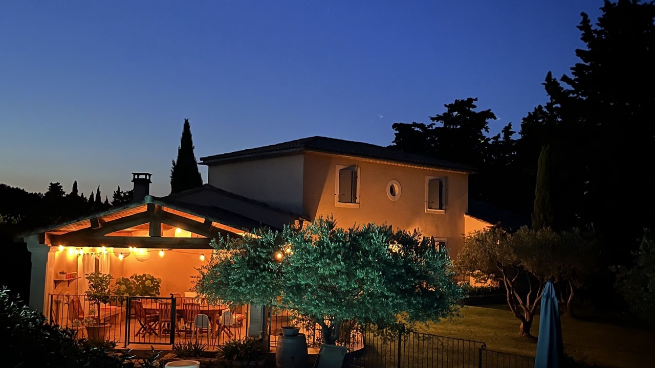 Photo of Outdoor in Sainte-Cecile-les-Vignes