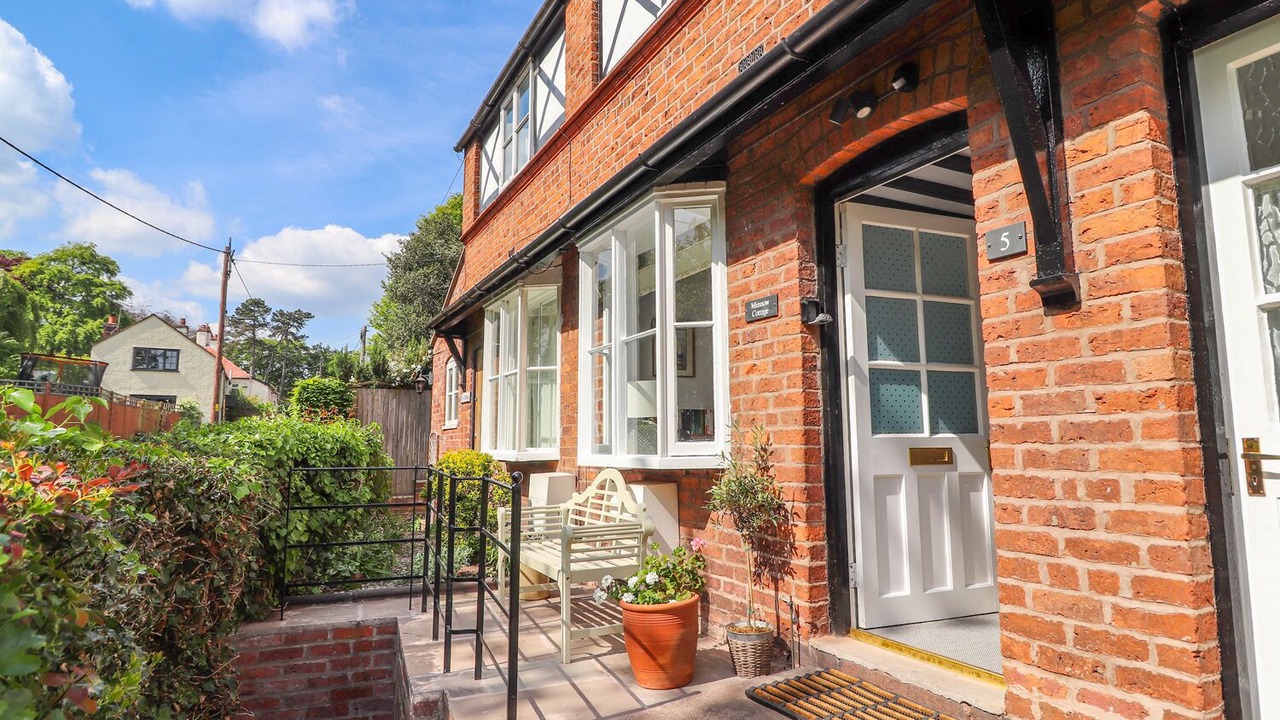 Photo of Patio Balcony in Malpas
