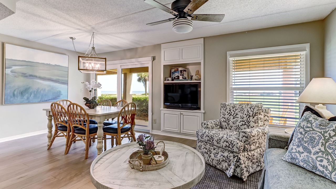 Photo of Livingroom in Amelia City