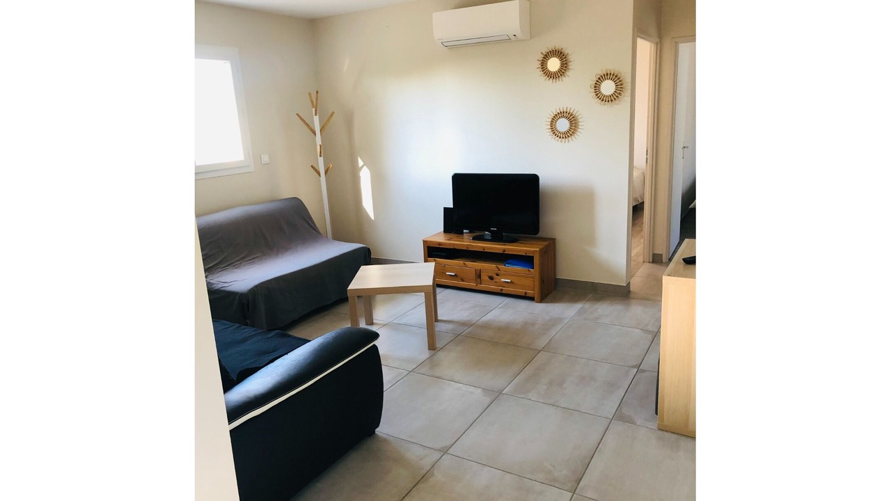 Photo of Livingroom in Saint-Martin-d'Ardeche