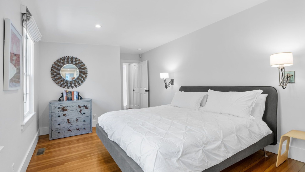 Photo of Bedroom in Orleans