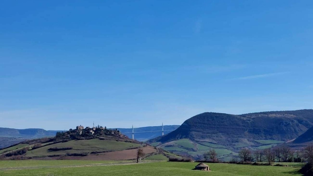 Photo of Outdoor in Saint-Georges-de-Luzencon