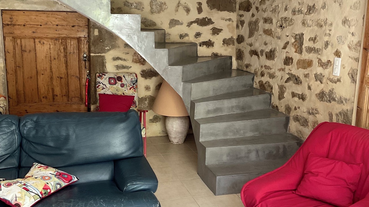 Photo of Livingroom in Saint-Georges-de-Luzencon