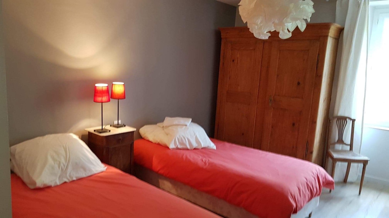 Photo of Bedroom in Saint-Georges-de-Luzencon