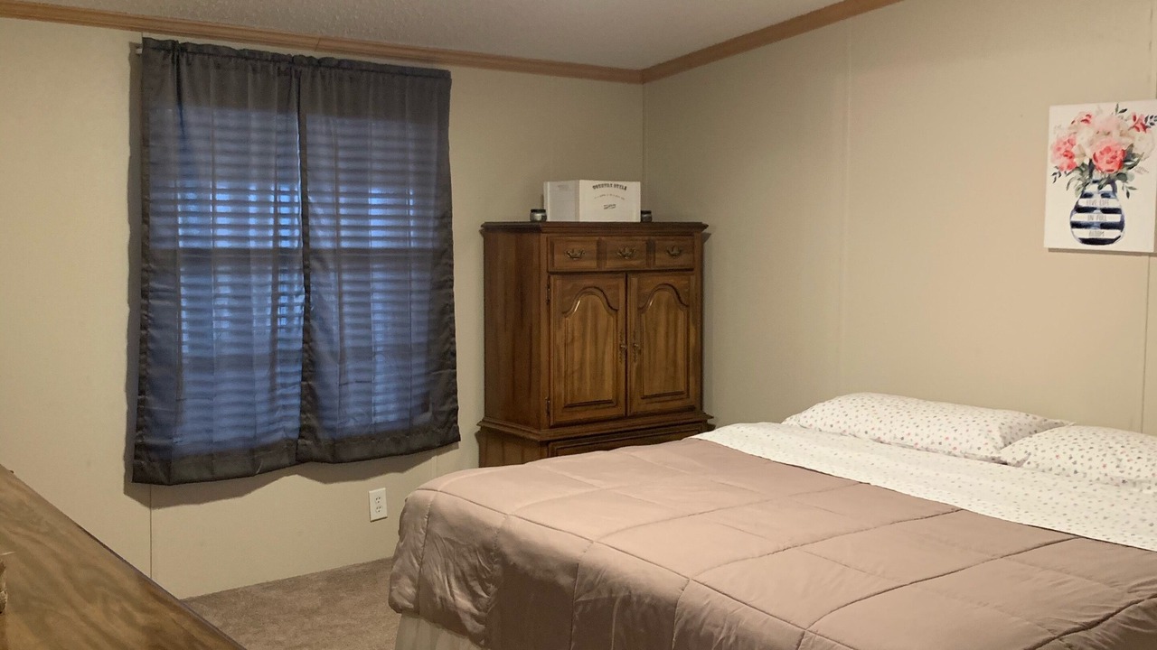 Photo of Bedroom in Grand Rivers