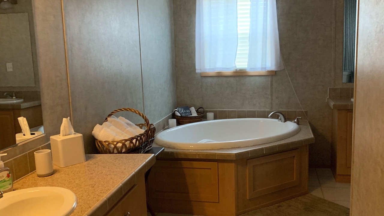 Photo of Bathroom in Grand Rivers