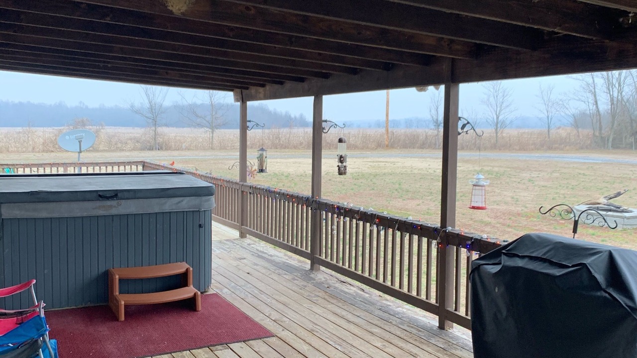 Photo of Patio Balcony in Grand Rivers