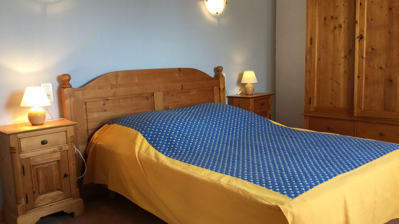 Photo of Bedroom in Bedarrides