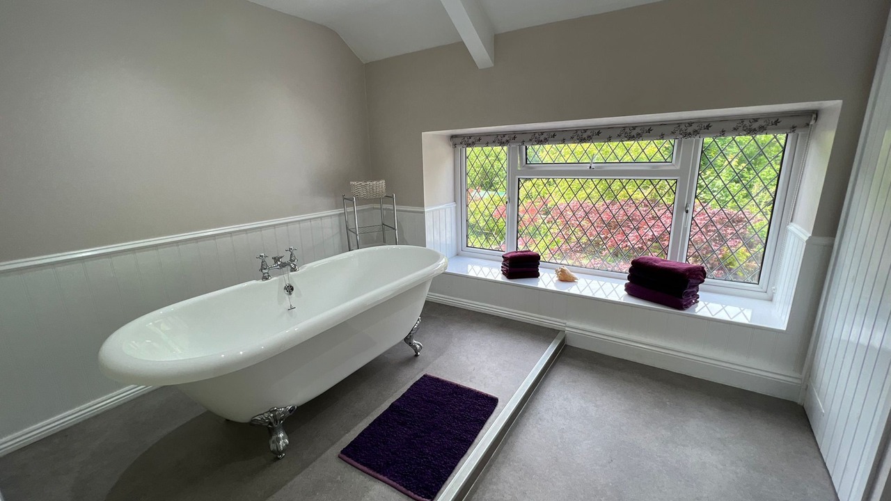 Photo of Bathroom in Cadoxton