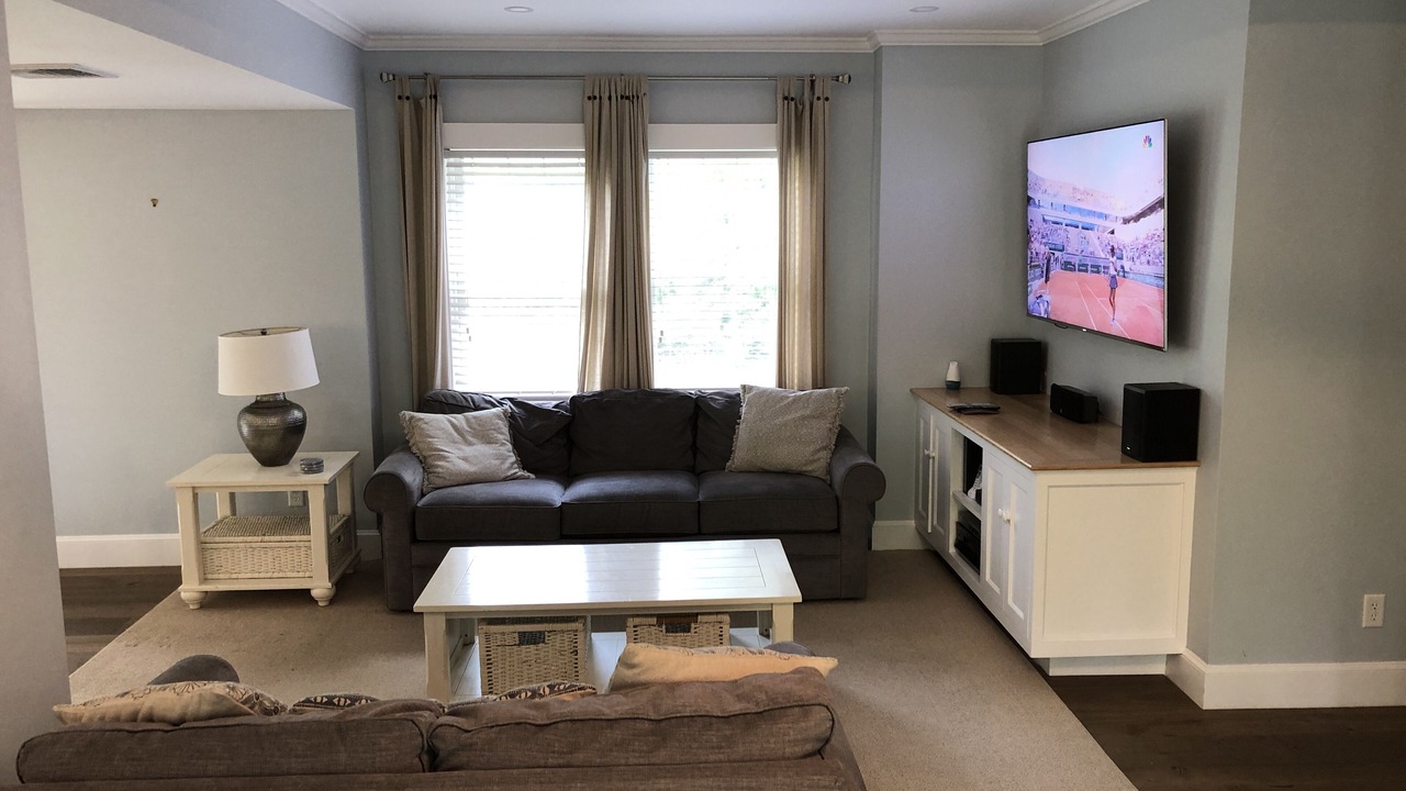 Photo of Livingroom in Edgartown