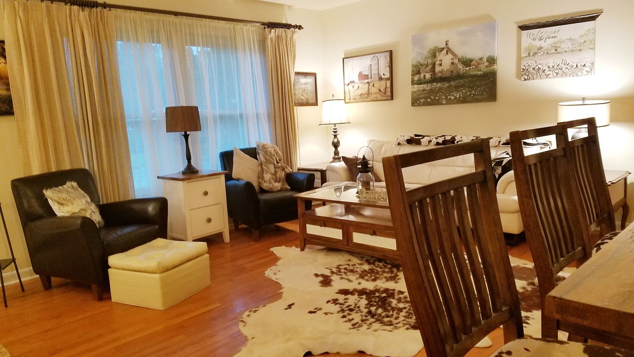 Photo of Livingroom in Landon Branch