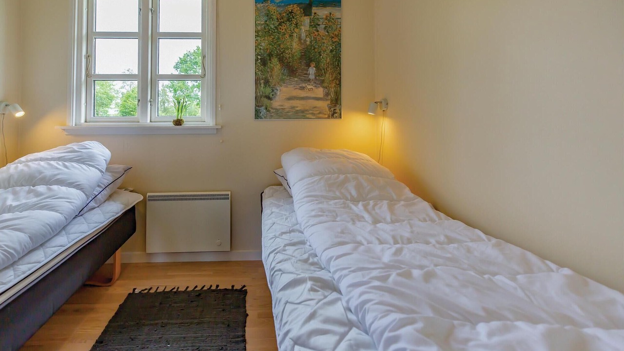 Photo of Others in Frolunde