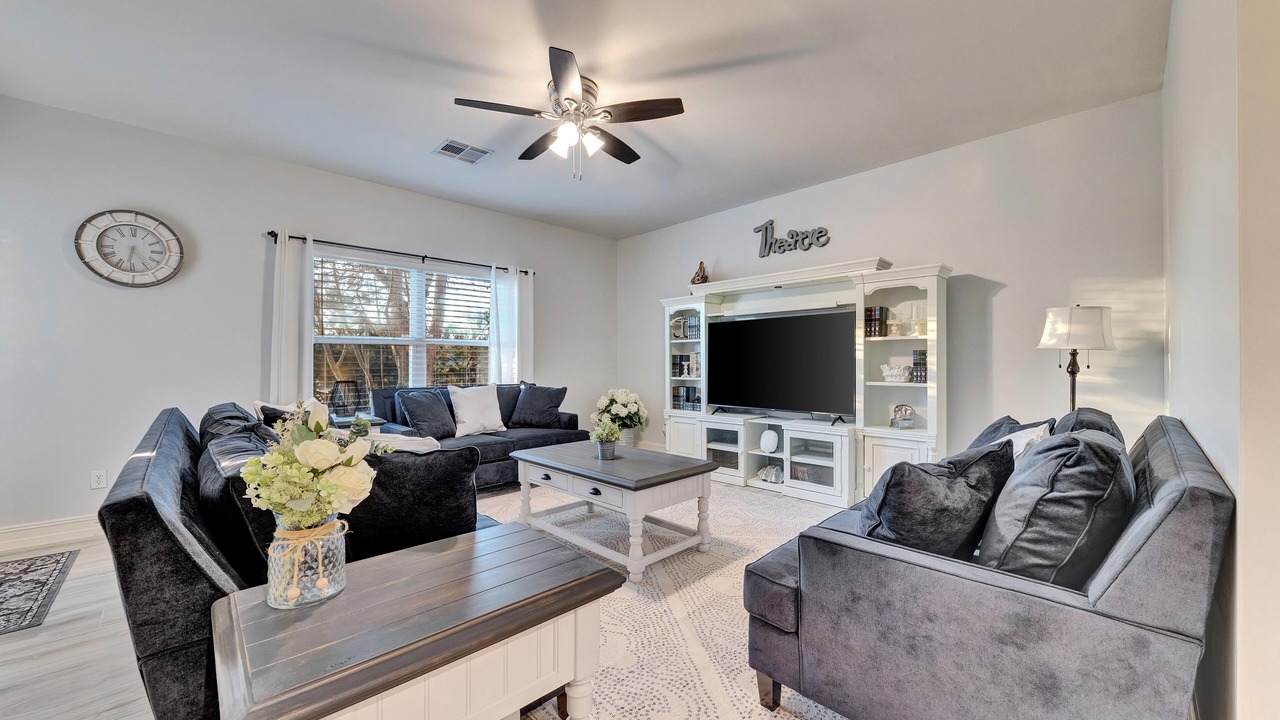 Photo of Bedroom in Lago Vista