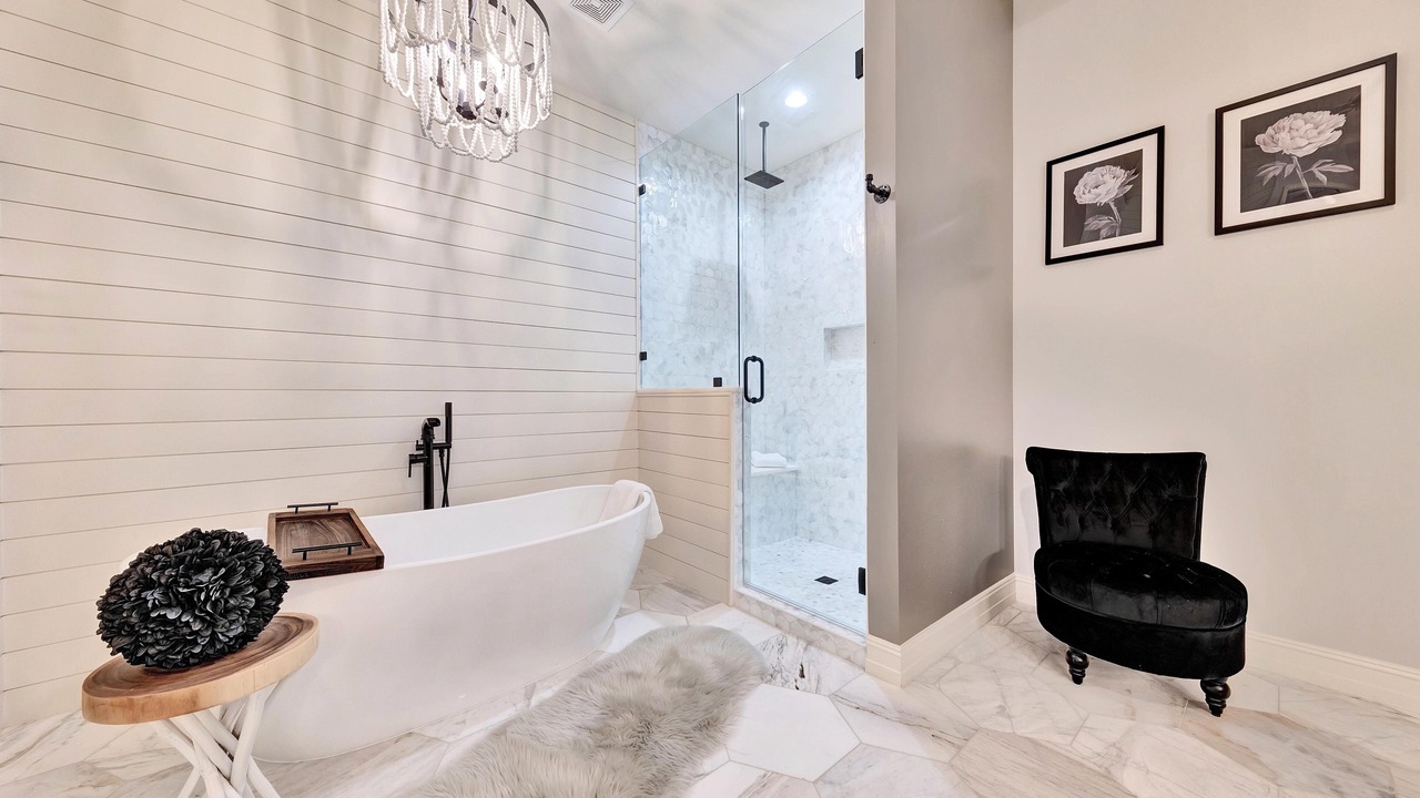 Photo of Bathroom in Lago Vista