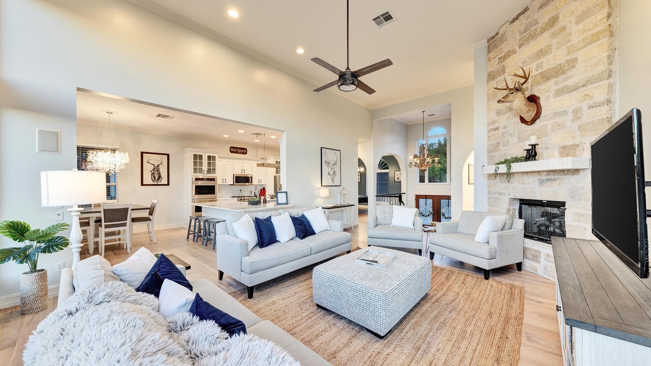 Photo of Livingroom in Lago Vista