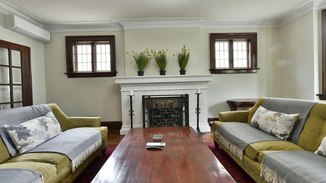 Photo of Livingroom in Sunnyside