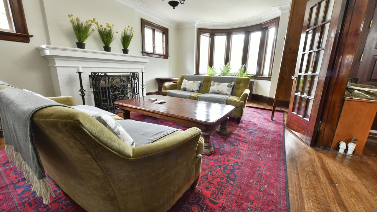 Photo of Livingroom in Sunnyside