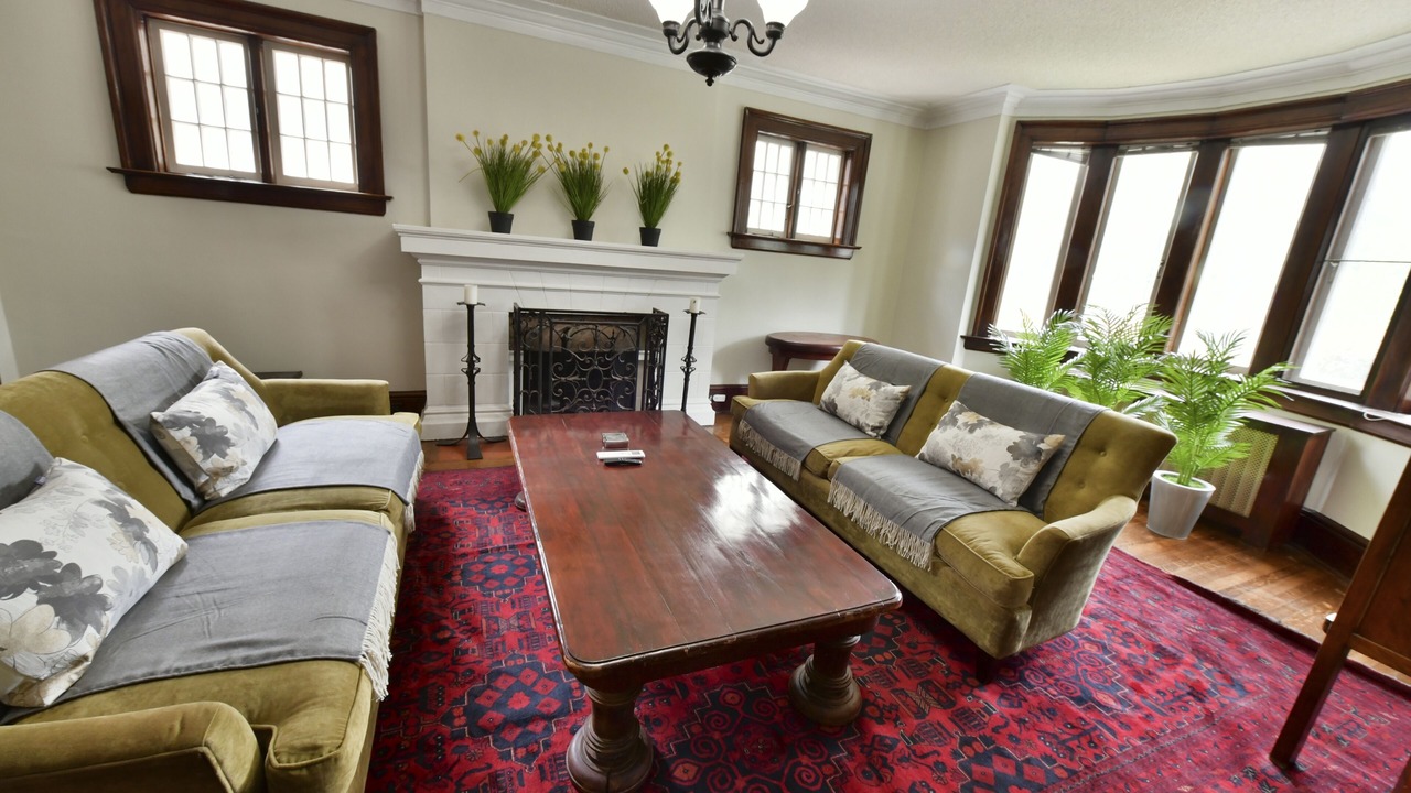 Photo of Livingroom in Sunnyside