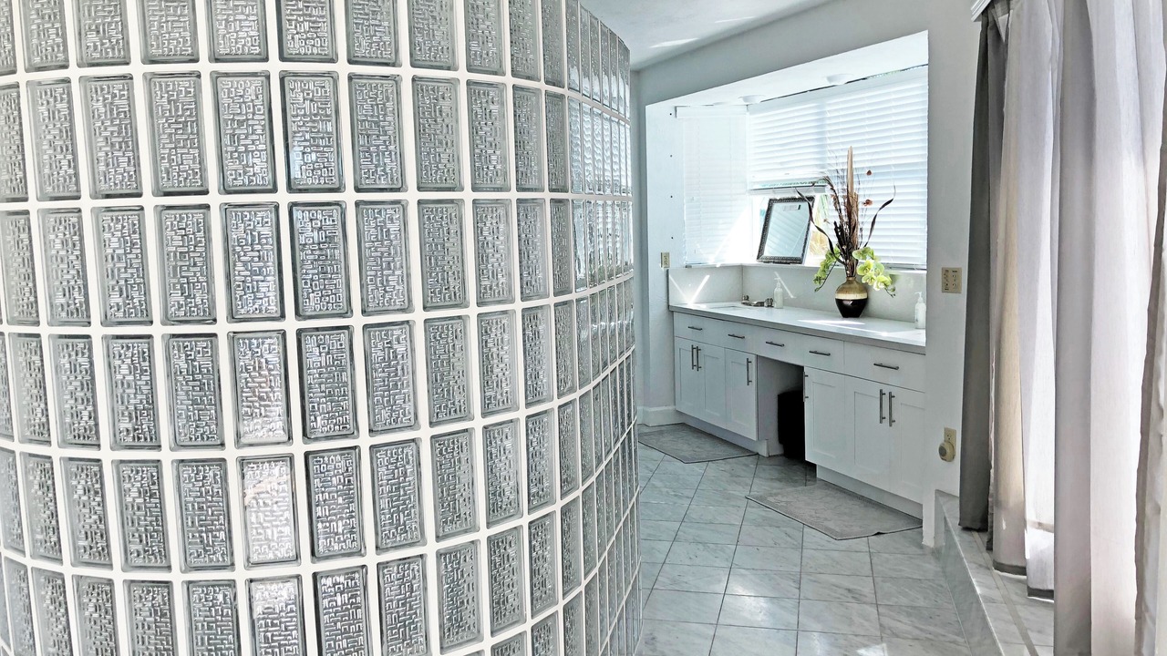 Photo of Bathroom in Tavernier