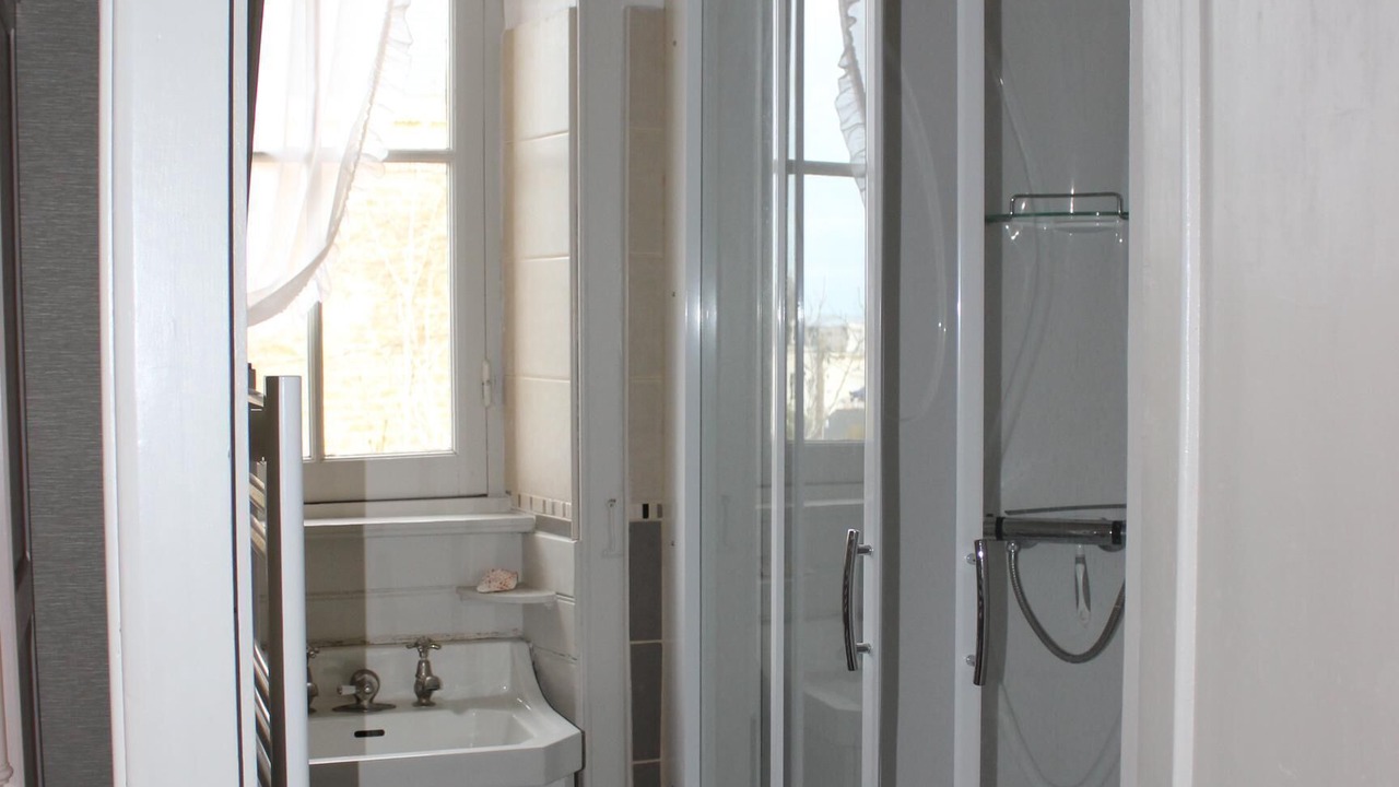 Photo of Bathroom in Saint-Lunaire
