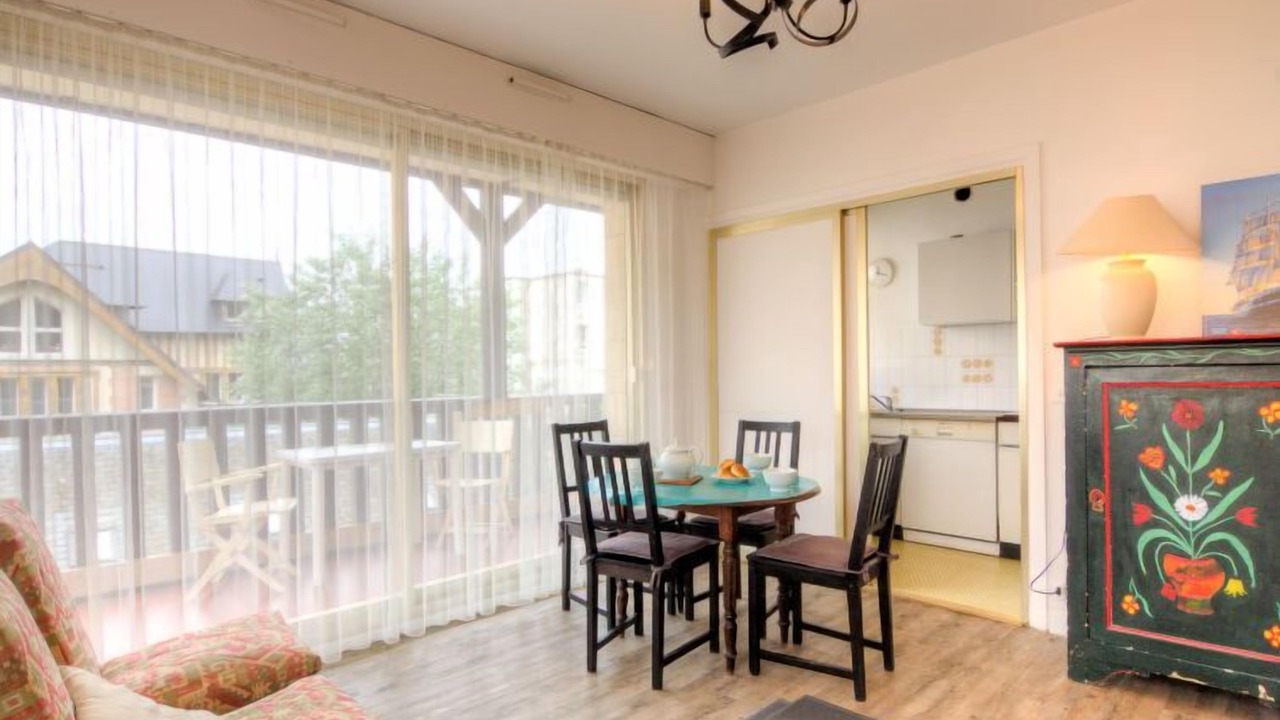 Photo of Livingroom in Deauville City Centre