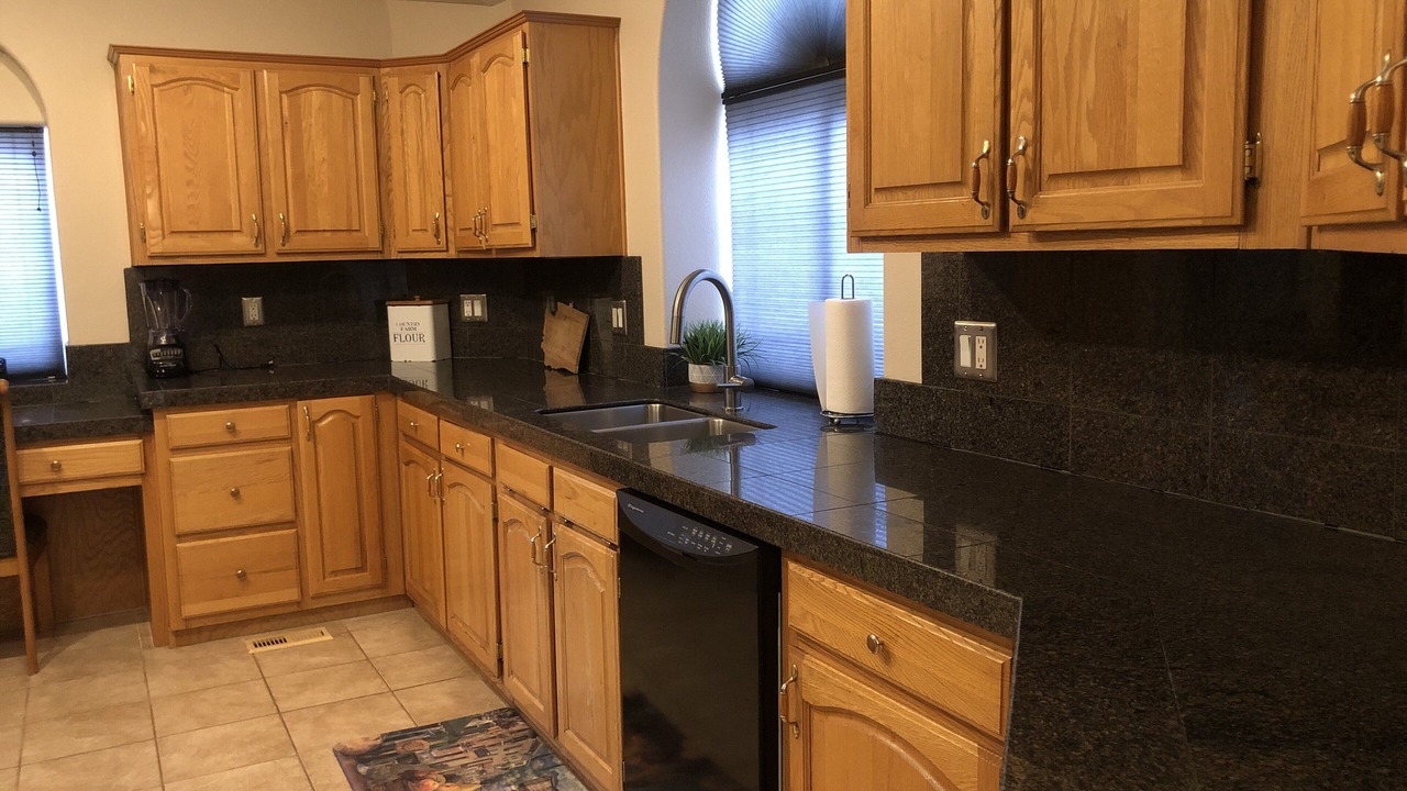 Photo of Others in Monitor