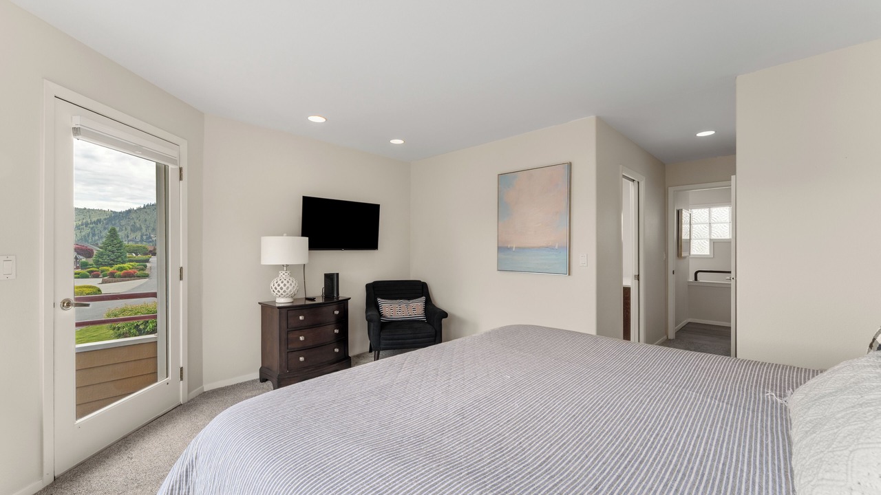 Photo of Bedroom in Wapato Point