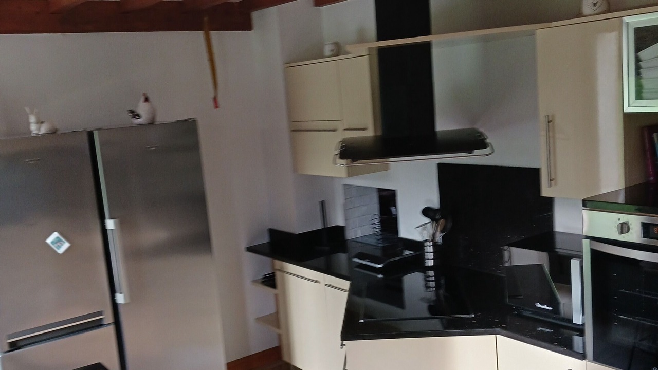 Photo of Kitchen in Neuville-au-Bois