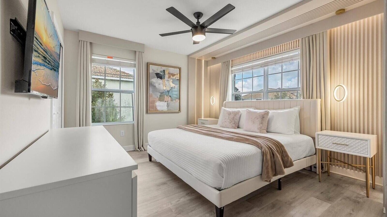 Photo of Bedroom in Bay Lake