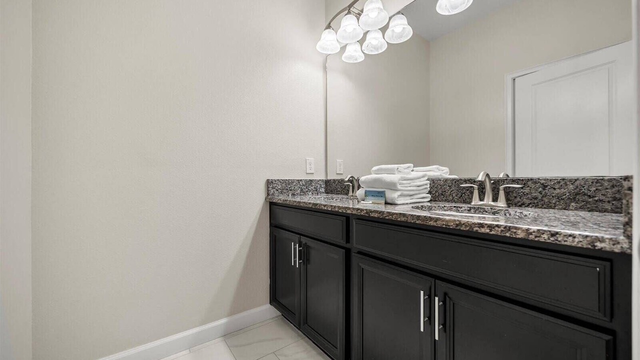 Photo of Bathroom in Bay Lake