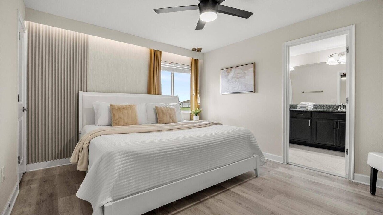 Photo of Bedroom in Bay Lake