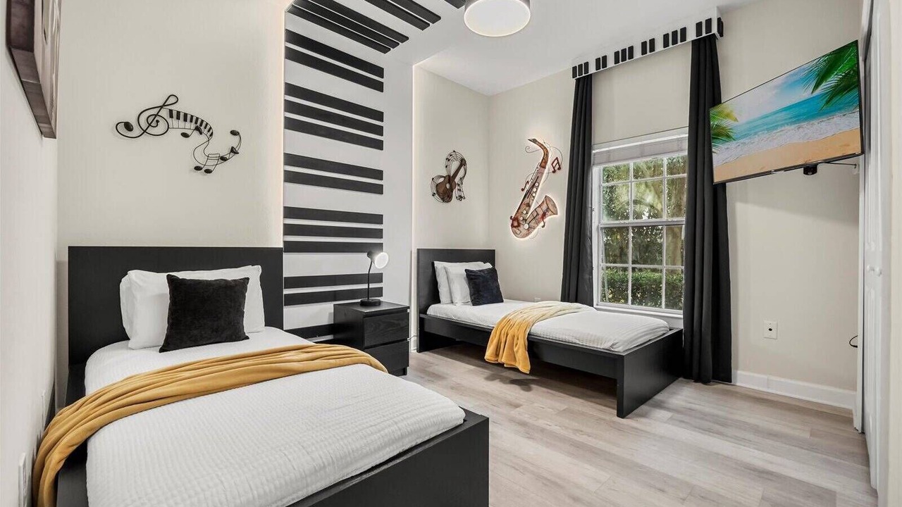 Photo of Bedroom in Bay Lake