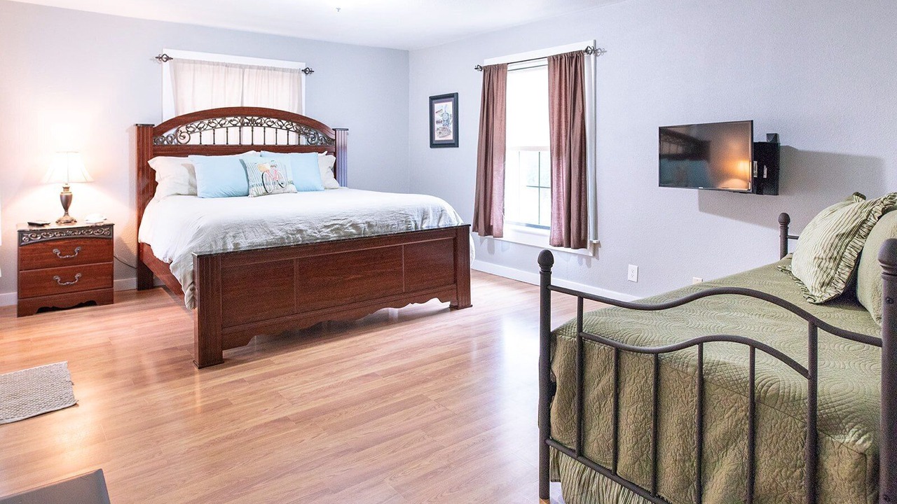 Photo of Bedroom in Brady