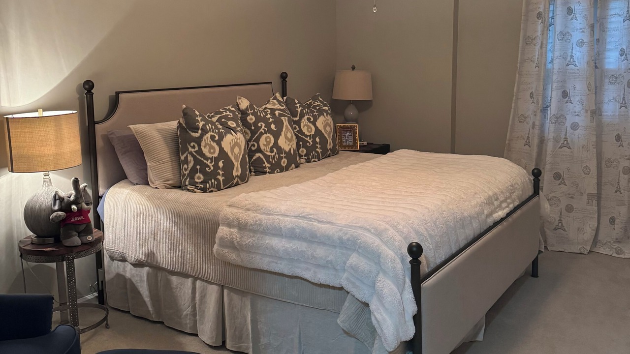 Photo of Bedroom in Tuscaloosa
