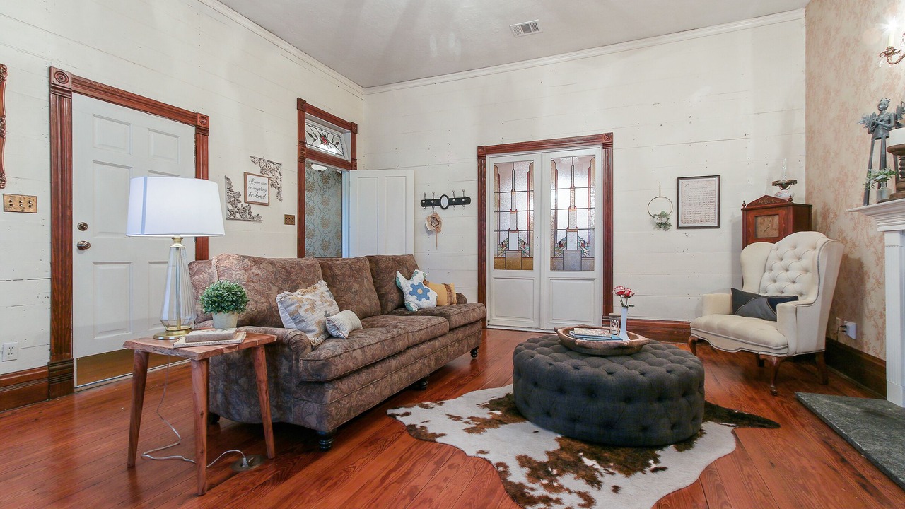Photo of Bedroom in Navasota
