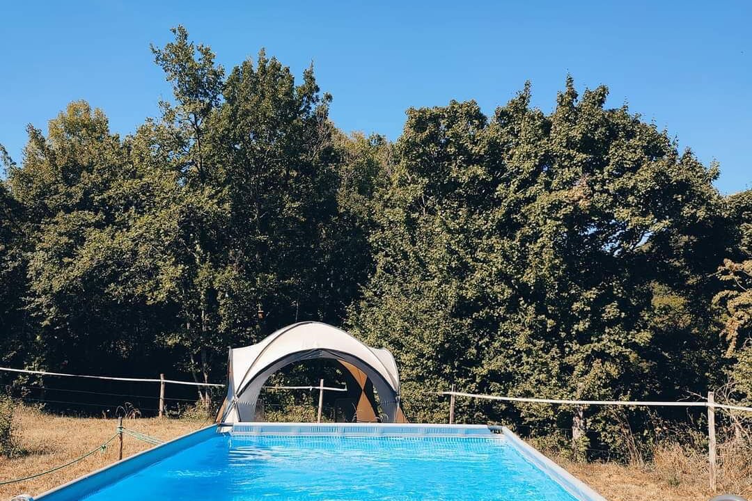 Photo of Outdoor in Engravies
