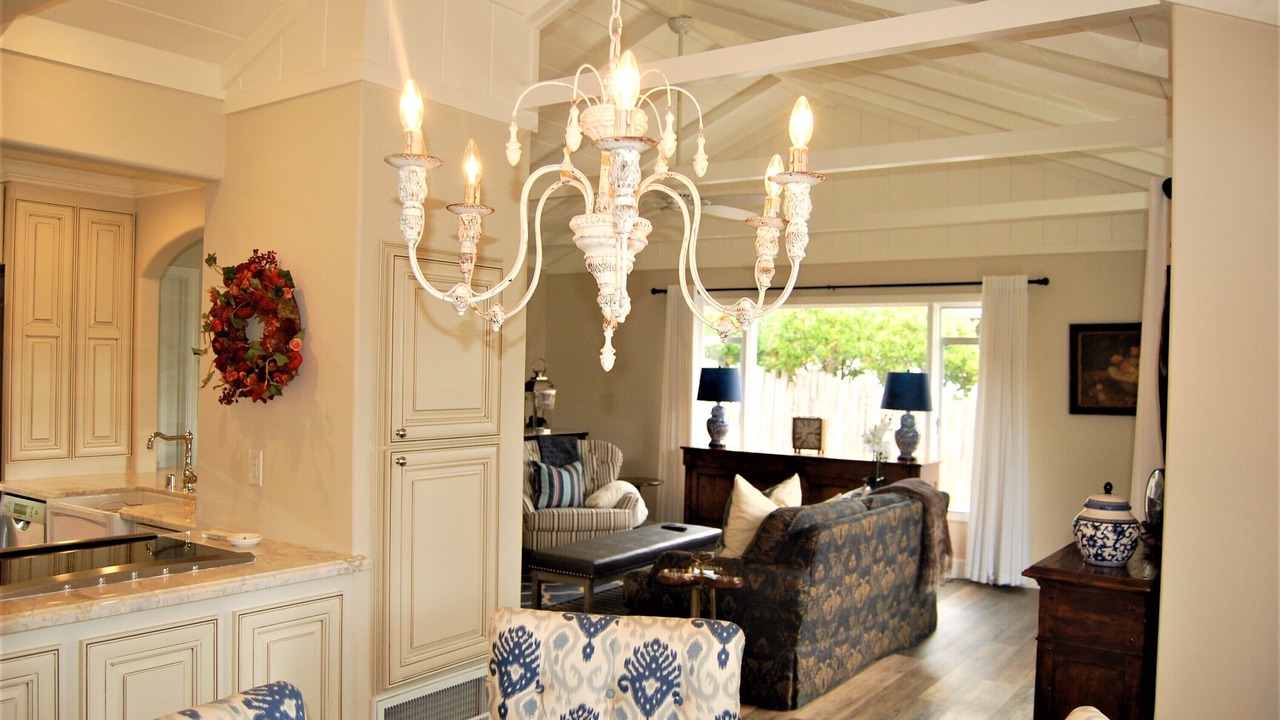 Photo of Livingroom in Northeast Carmel