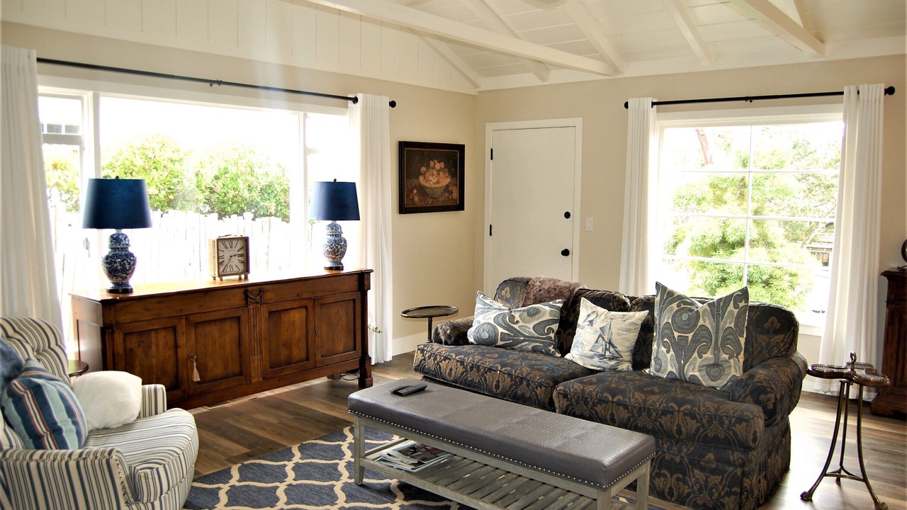 Photo of Livingroom in Northeast Carmel