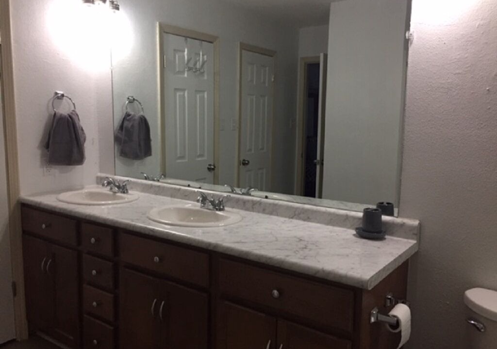 Photo of Bathroom in Laneville