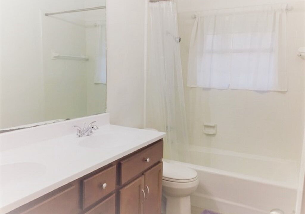 Photo of Bathroom in Laneville