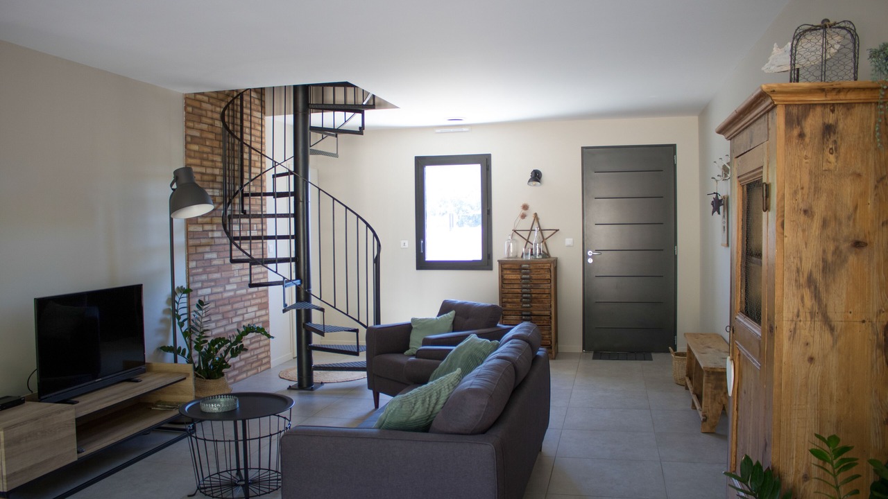 Photo of Livingroom in Laval-Saint-Roman